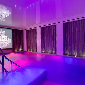 **** Hotel La Haussmann Francja